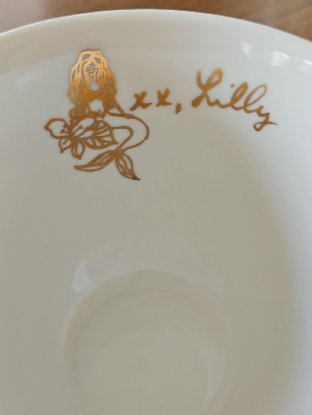 Lilly Pulitzer White Ceramic Mug with Gold Handle - Picture 2 of 8
